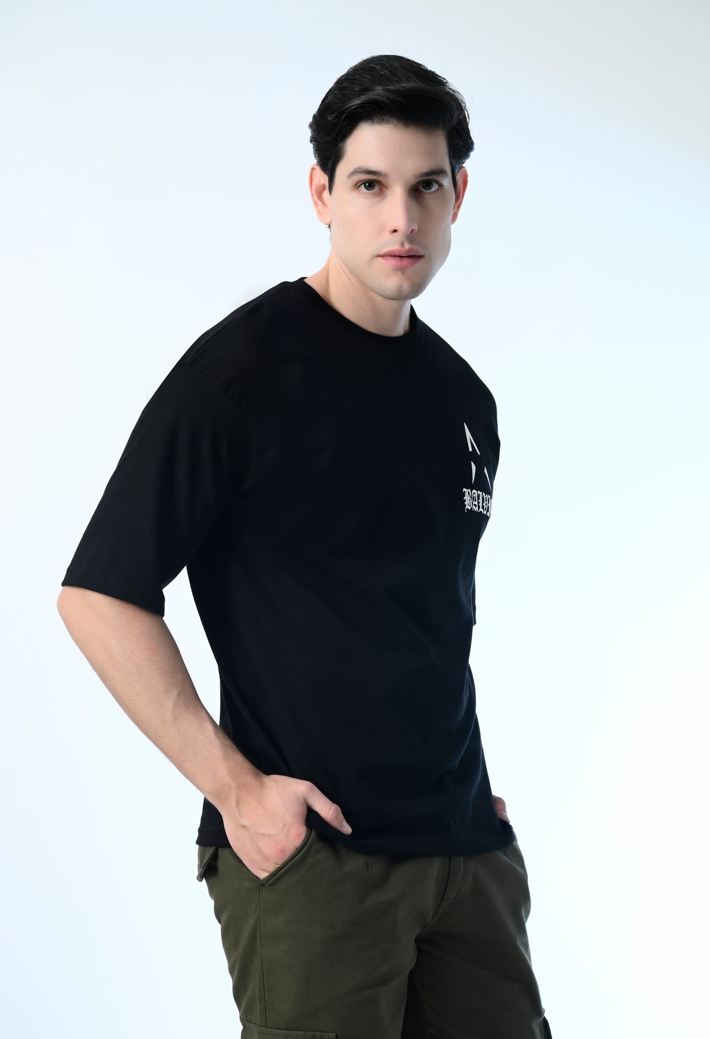 Balvick Oversized T-shirt of Black colour