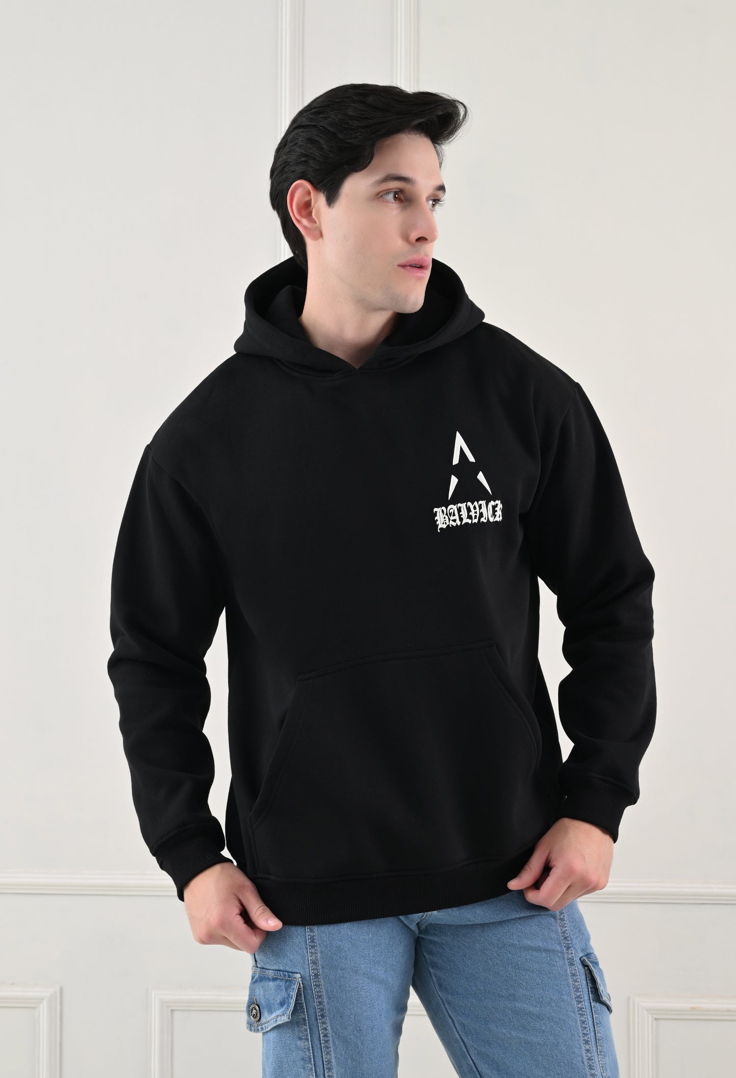 Balvick Oversized Hoodie of Black colour