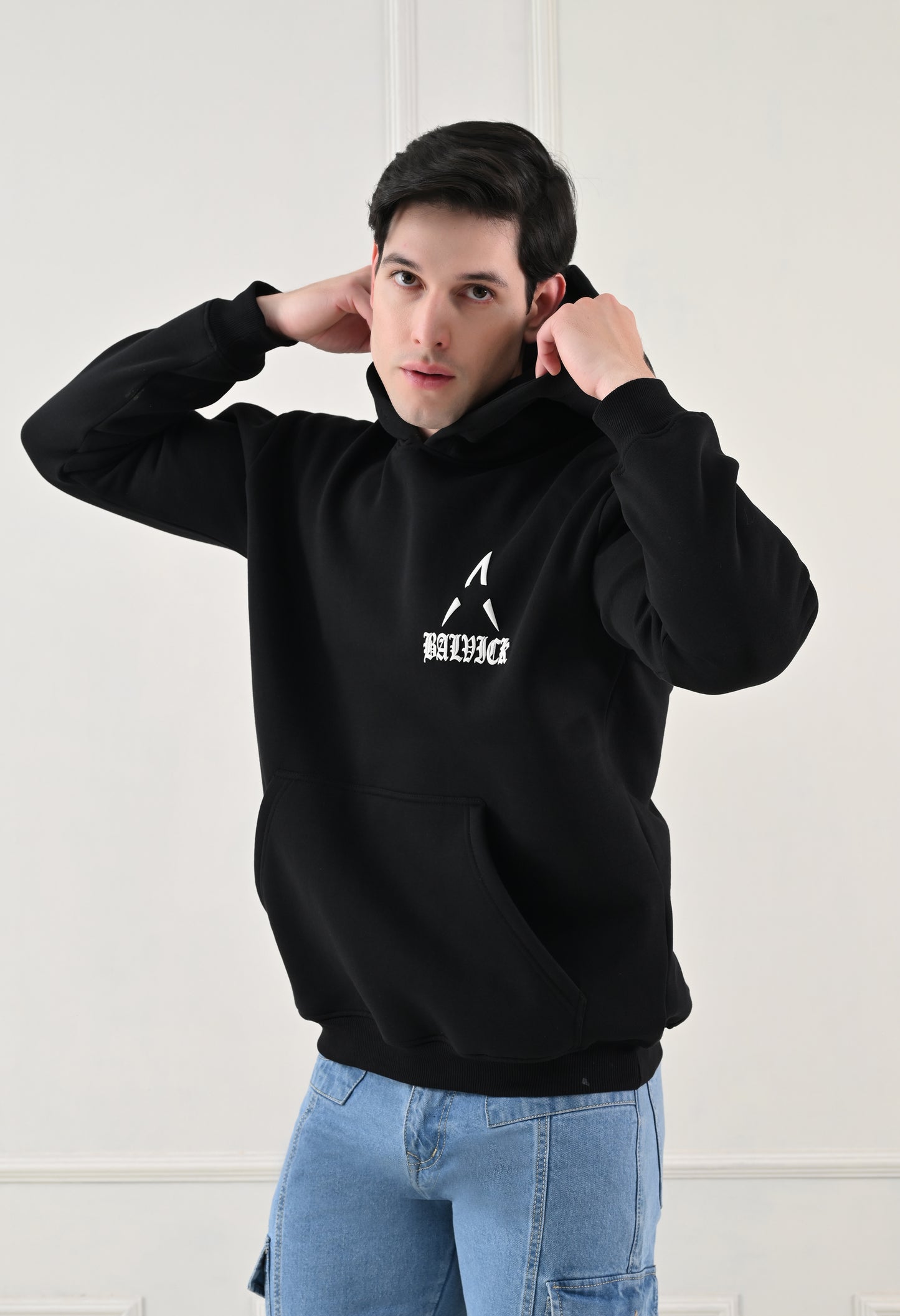 Balvick Oversized Hoodie of Black colour